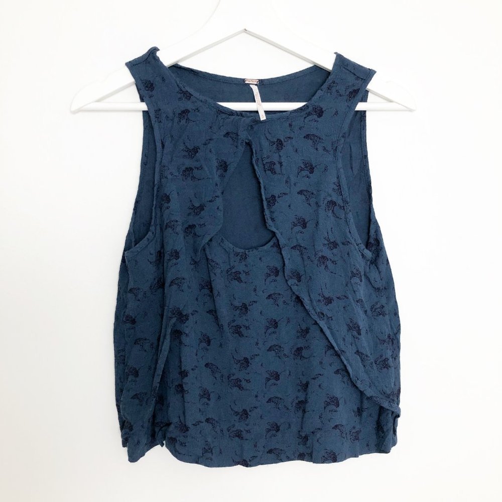 Free People Look Through Crinkle Keyhole Tank  Top - Picture 3 of 8